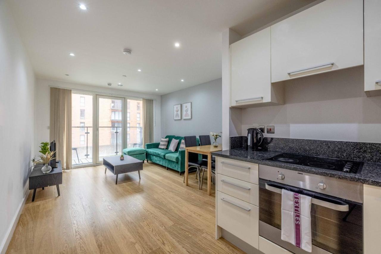 Ferienwohnung 2 Bed At Slough Station & Parking - London In 20 Mins Exterior foto